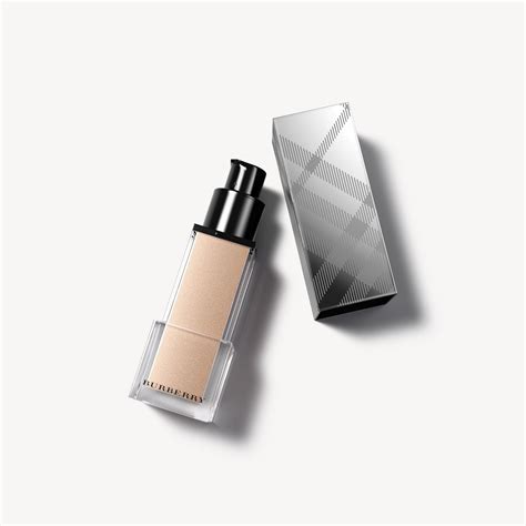 burberry fresh glow fluid foundation wizaz|Burberry fresh glow luminous base.